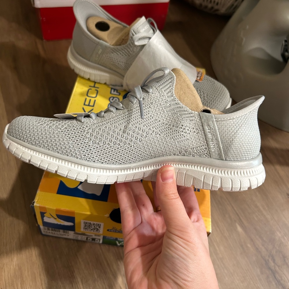 Skechers Women’s Virtue Divinity Slip-Ons